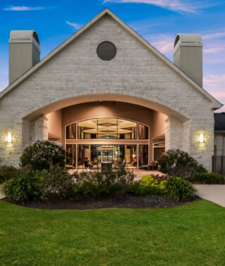 Falls at Eagle Creek exterior clubhouse